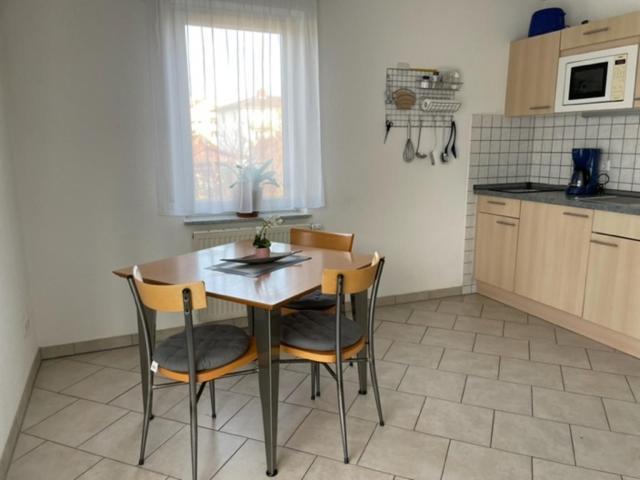 Haus Lorenz, Ferienwohnungen Именстад ам Бодензе Екстериор снимка