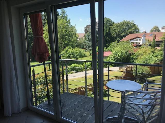 Haus Lorenz, Ferienwohnungen Именстад ам Бодензе Екстериор снимка