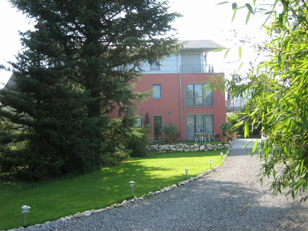Haus Lorenz, Ferienwohnungen Именстад ам Бодензе Екстериор снимка